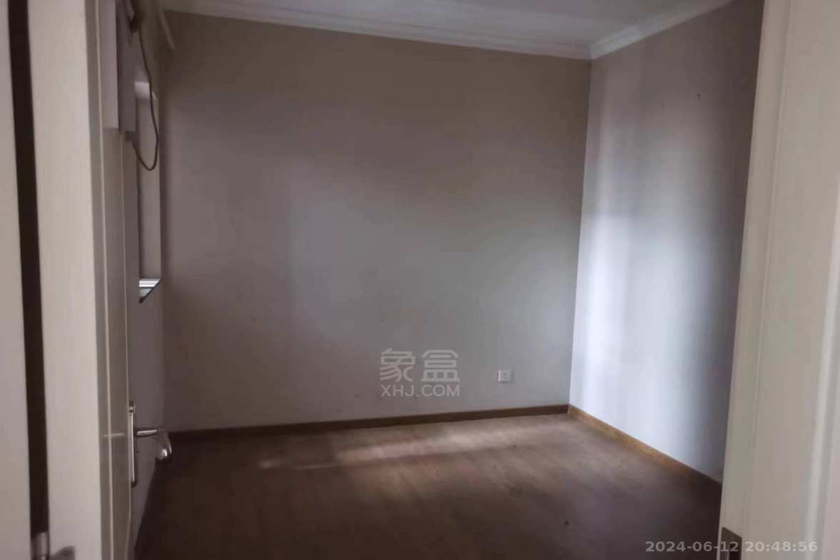 大汉希尔顿  1室1厅1卫    3000.0元/月室内图