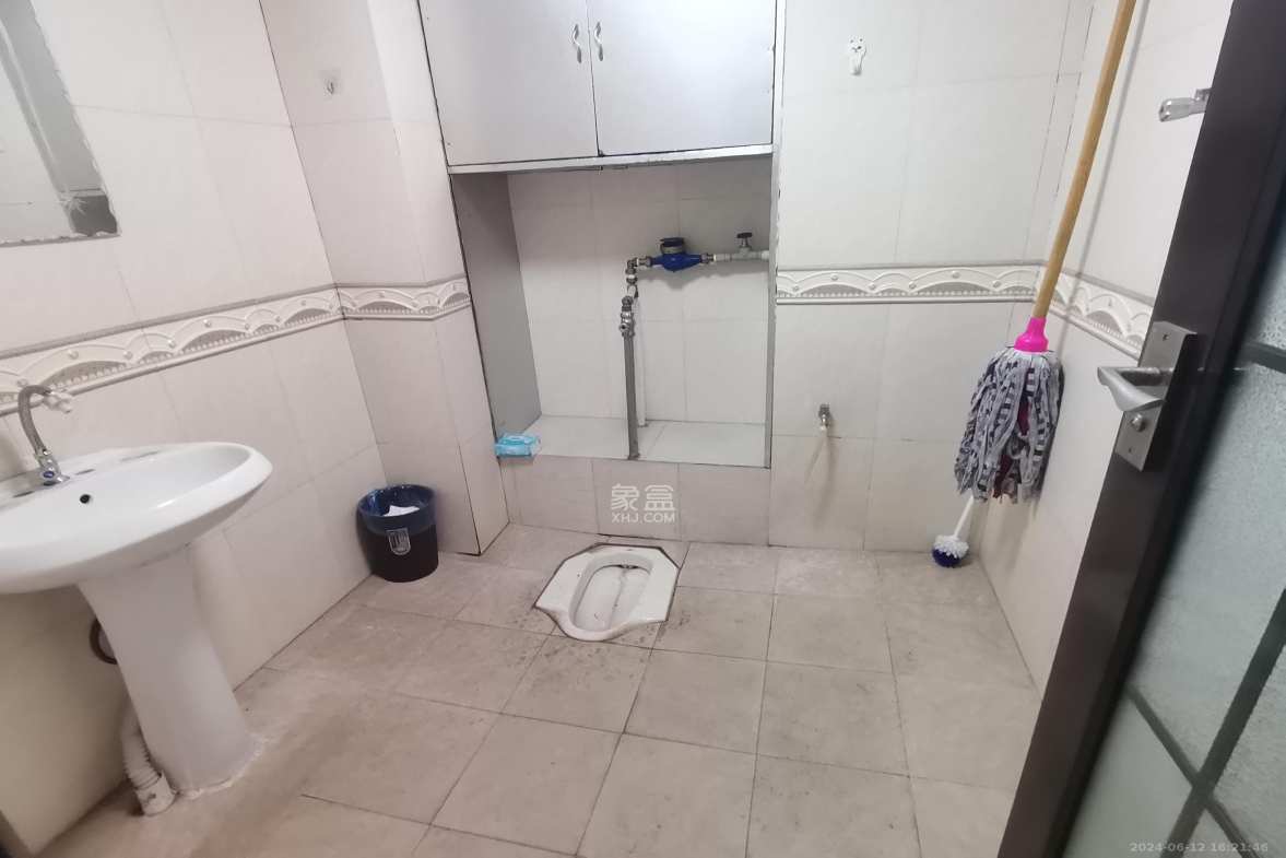 朝阳银座  1室1厅1卫    1800.0元/月室内图