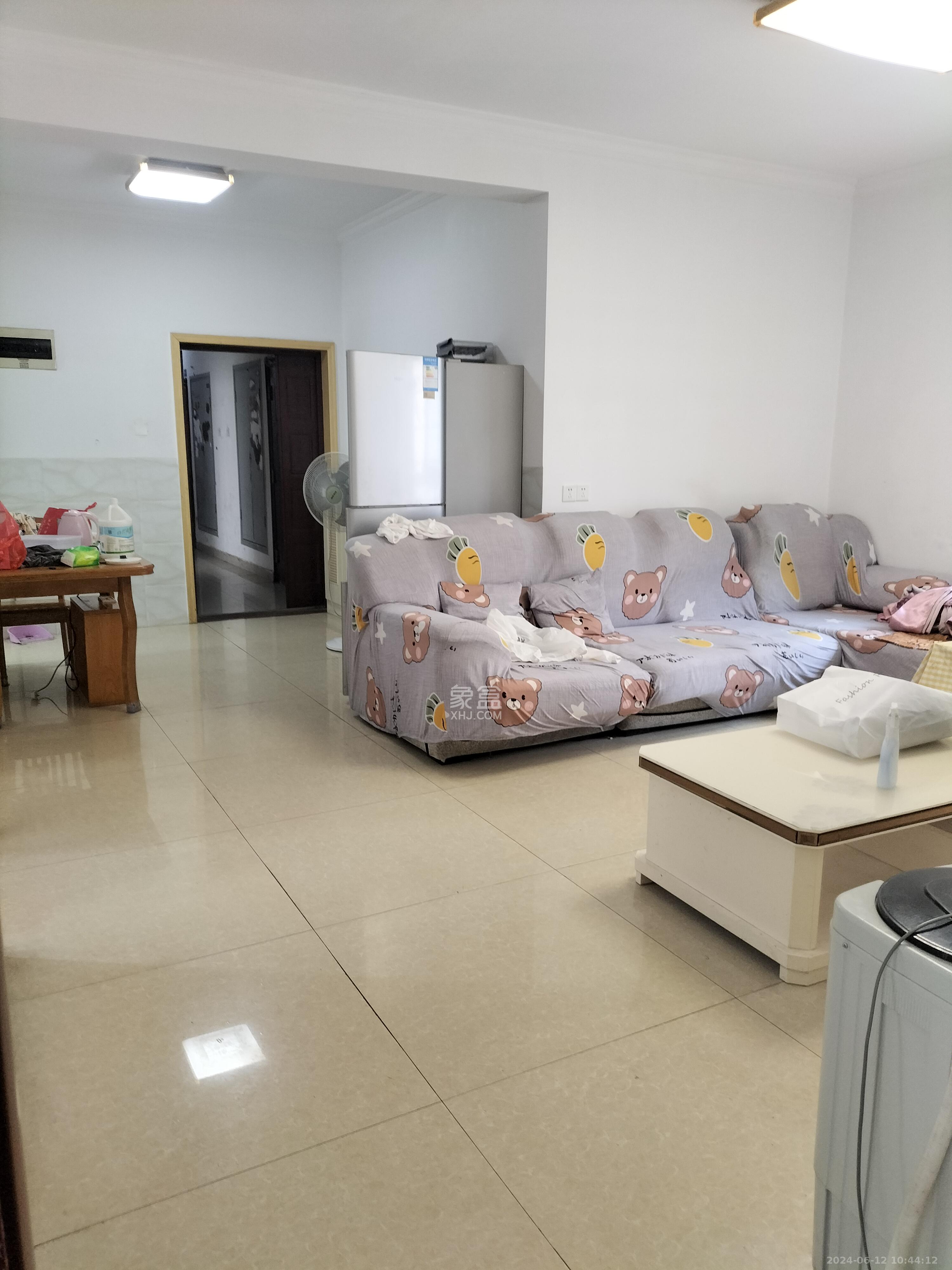 家兴苑  3室2厅1卫   2600.00元/月