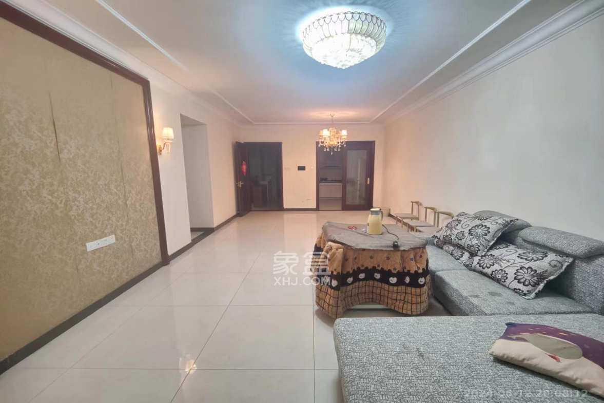 恒大雅苑  3室2厅2卫    2500.0元/月室内图