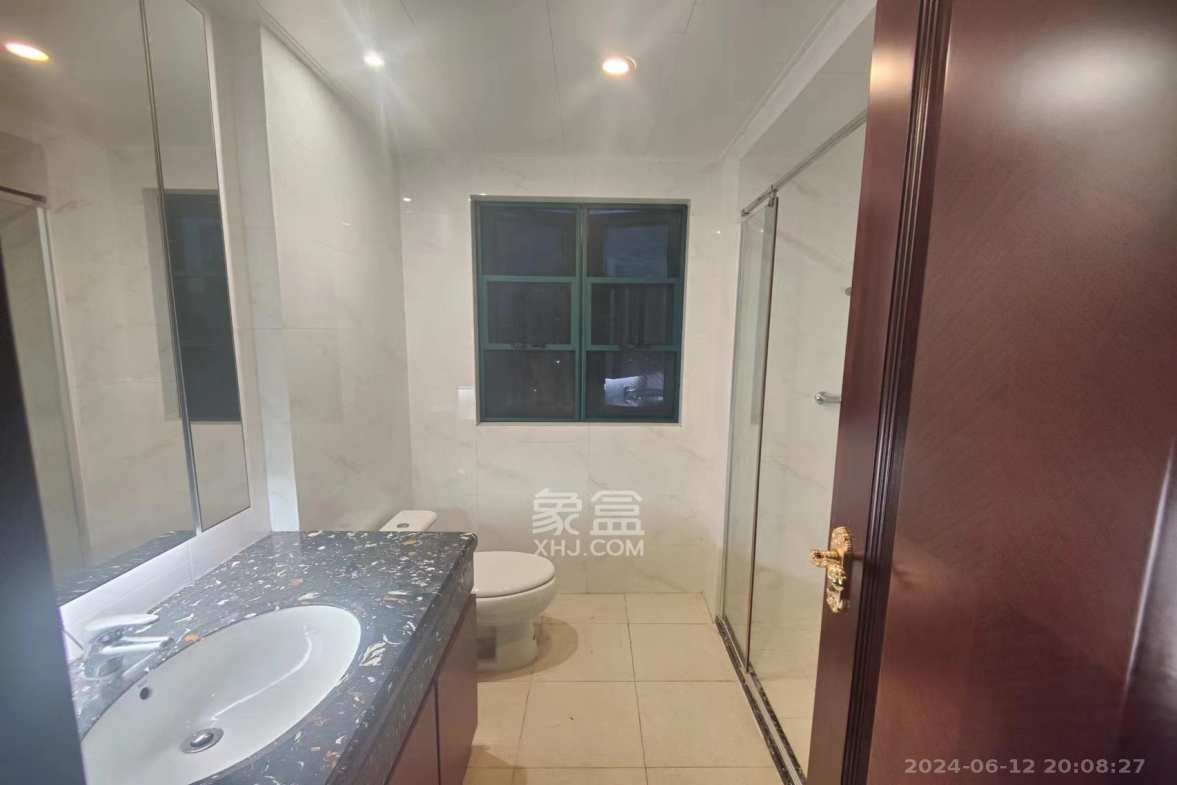 恒大雅苑  3室2厅2卫    2500.0元/月室内图