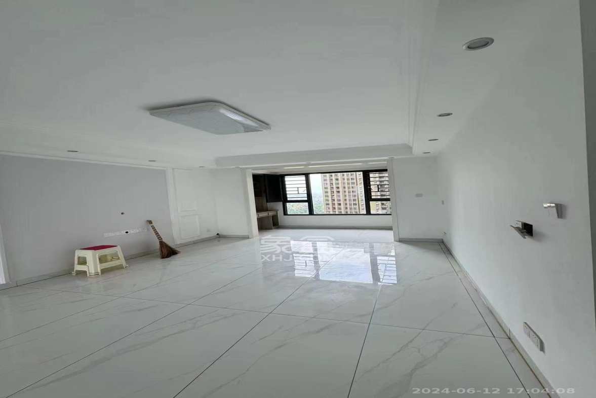 金地三千府(金地湖山樾、金地自在城) 3室2厅1卫 1800.0元/月 金地三千府(金地湖山樾、金地自在城) 3室2厅1卫 1800.0元/月室内图