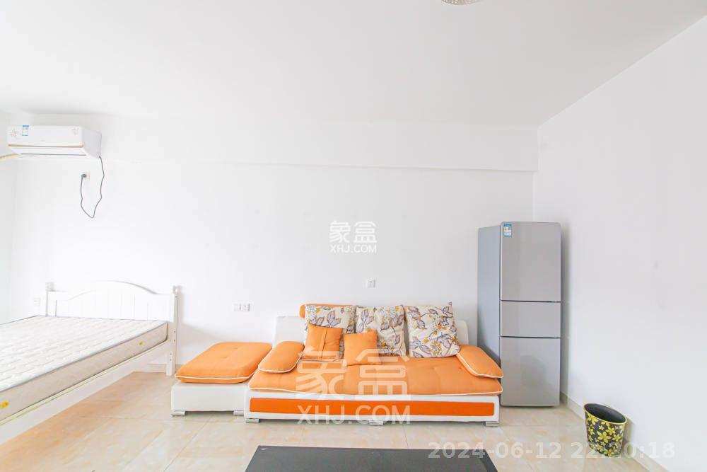 中建芙蓉嘉苑 1室1厅1卫 1300.0元/月 中建芙蓉嘉苑 1室1厅1卫 1300.0元/月室内图