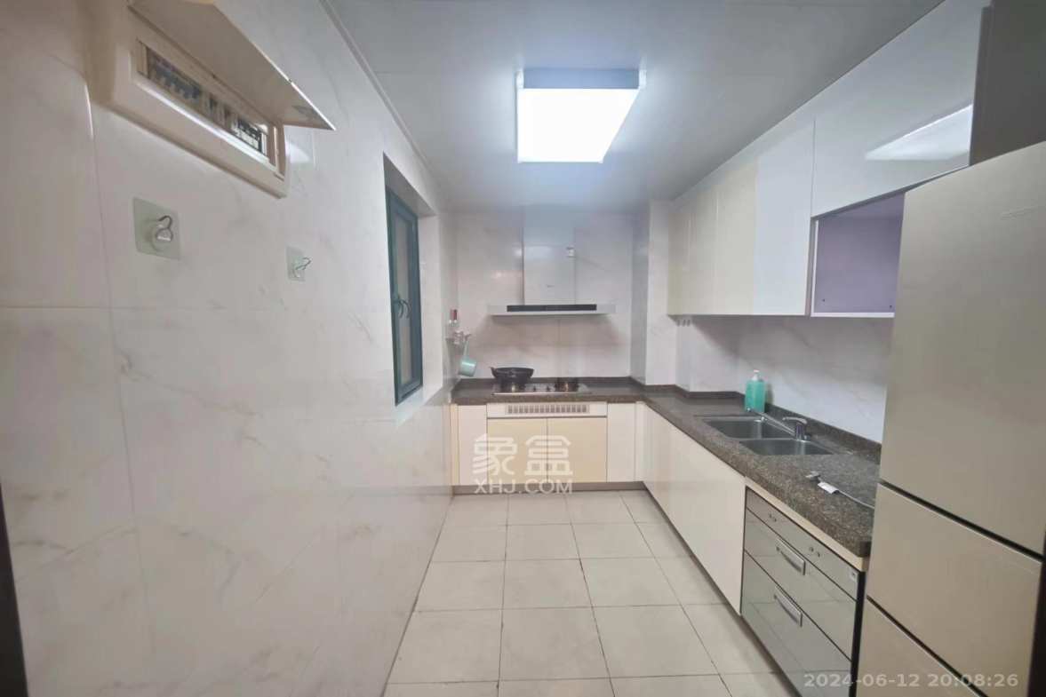 恒大雅苑  3室2厅2卫    2500.0元/月室内图