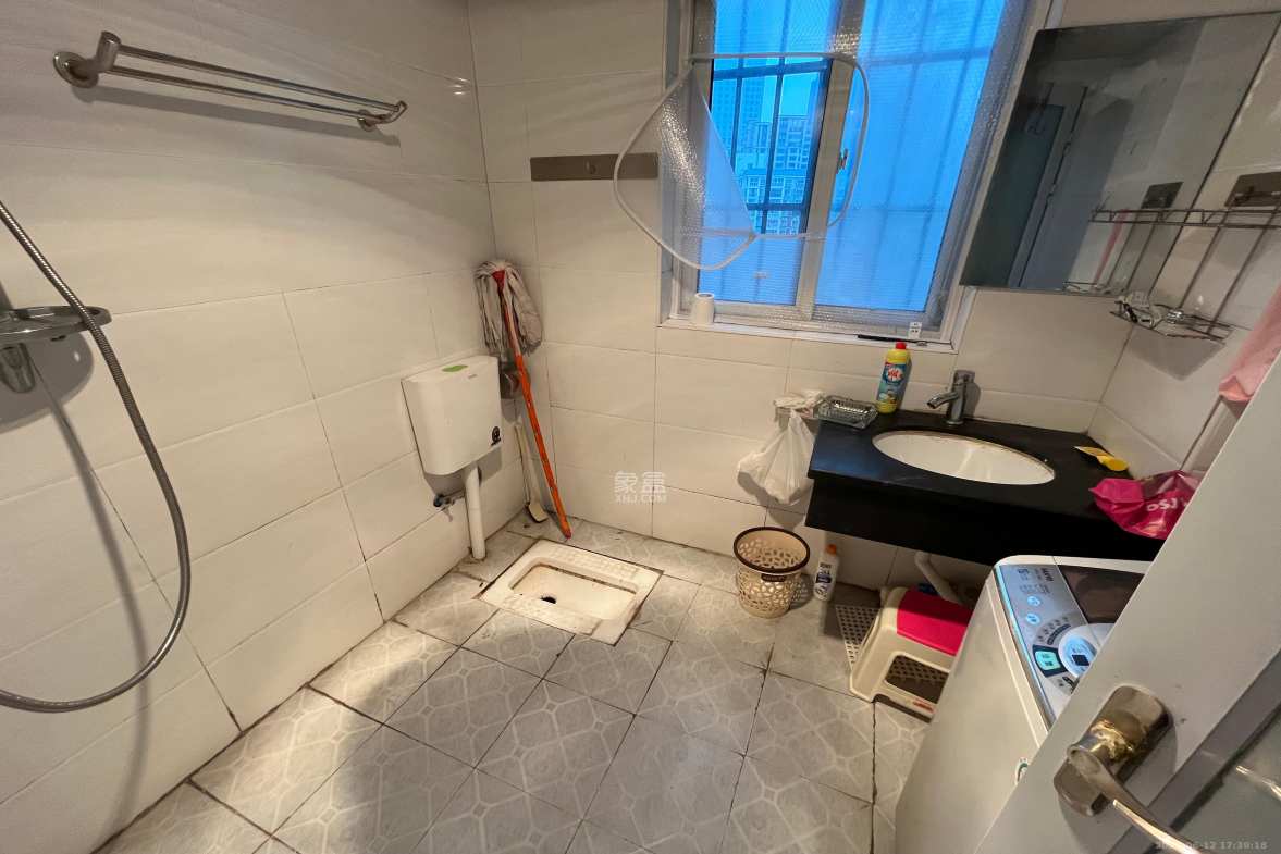 益佳苑  1室1厅1卫    1300.0元/月室内图