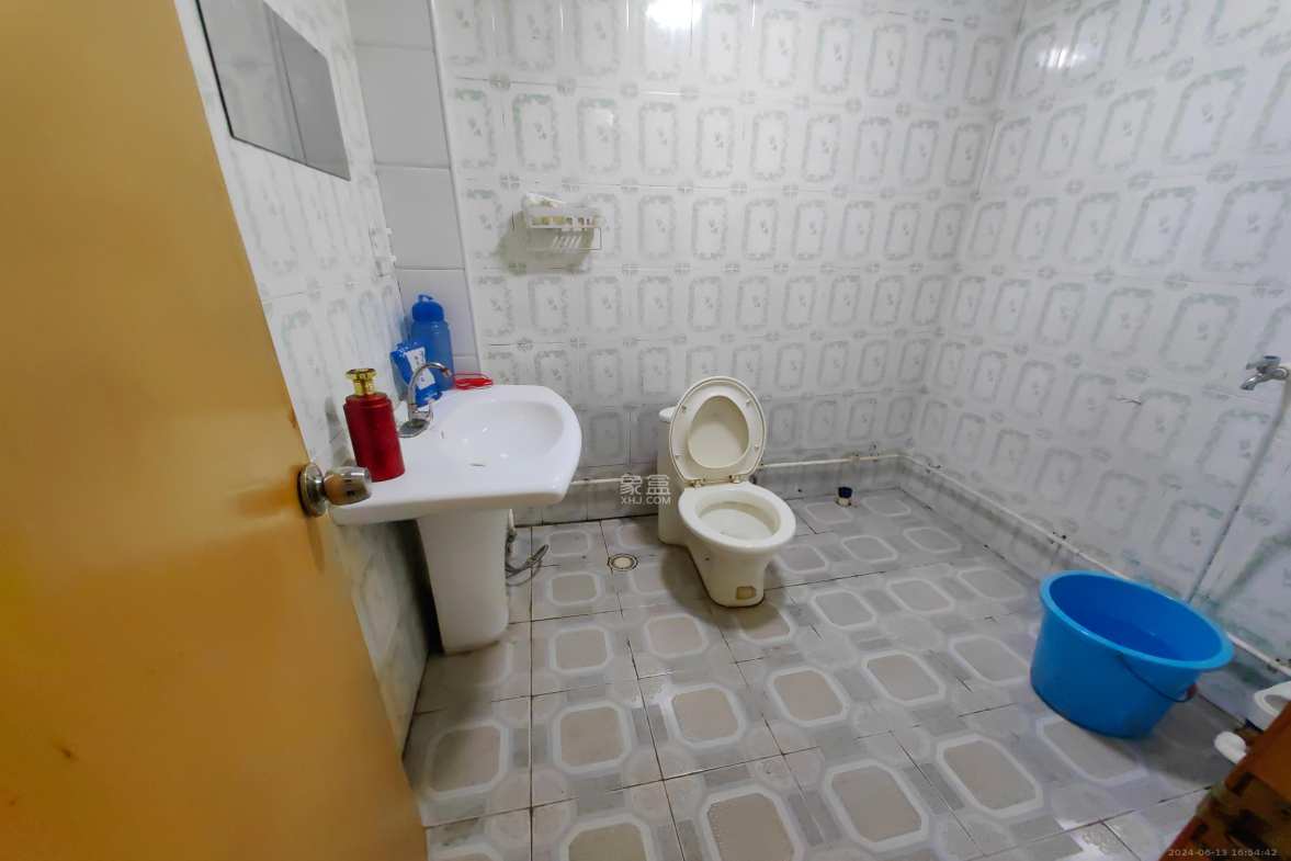 长沙市邮政宿舍(古汉邮局宿舍) 4室2厅2卫 2400.0元/月 长沙市邮政宿舍(古汉邮局宿舍) 4室2厅2卫 2400.0元/月室内图