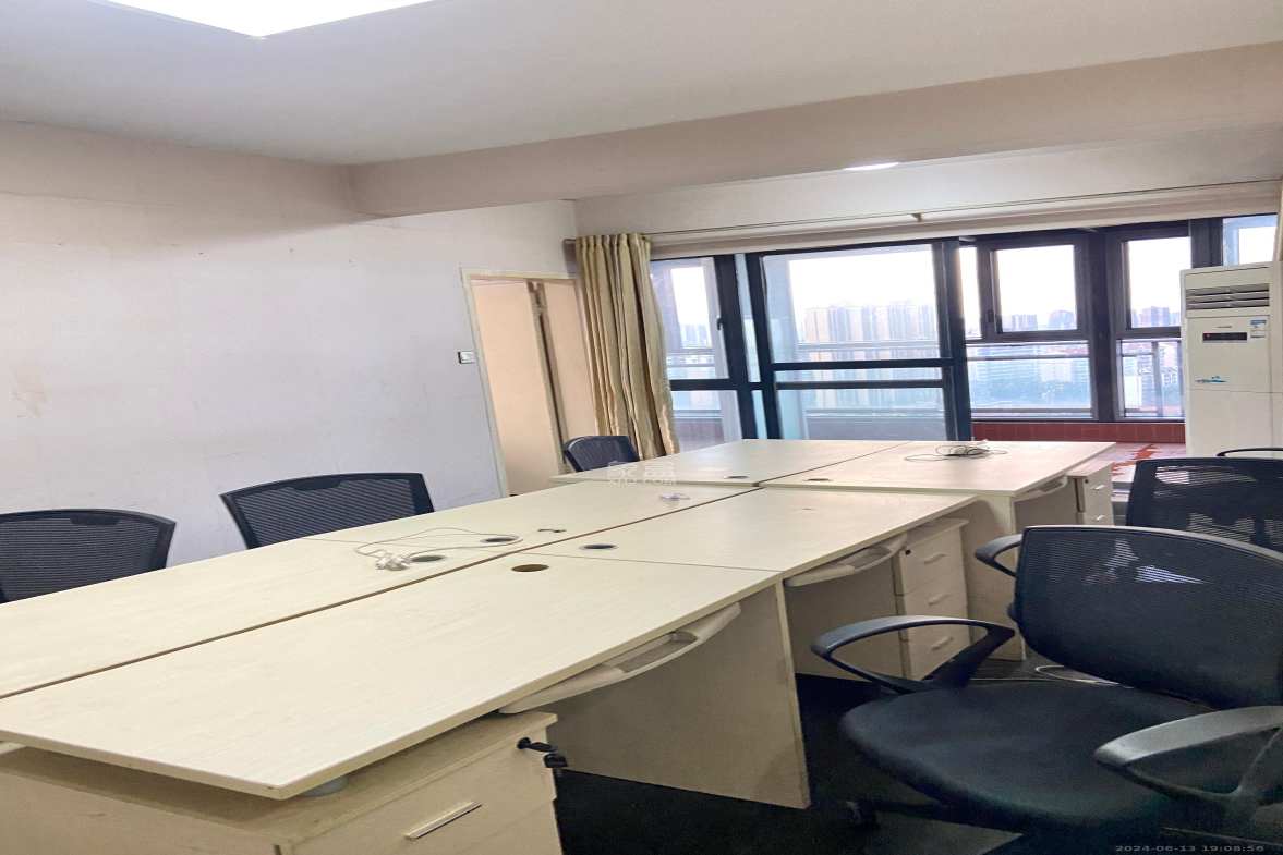 亚商国际  2室1厅1卫   2600.00元/月室内图