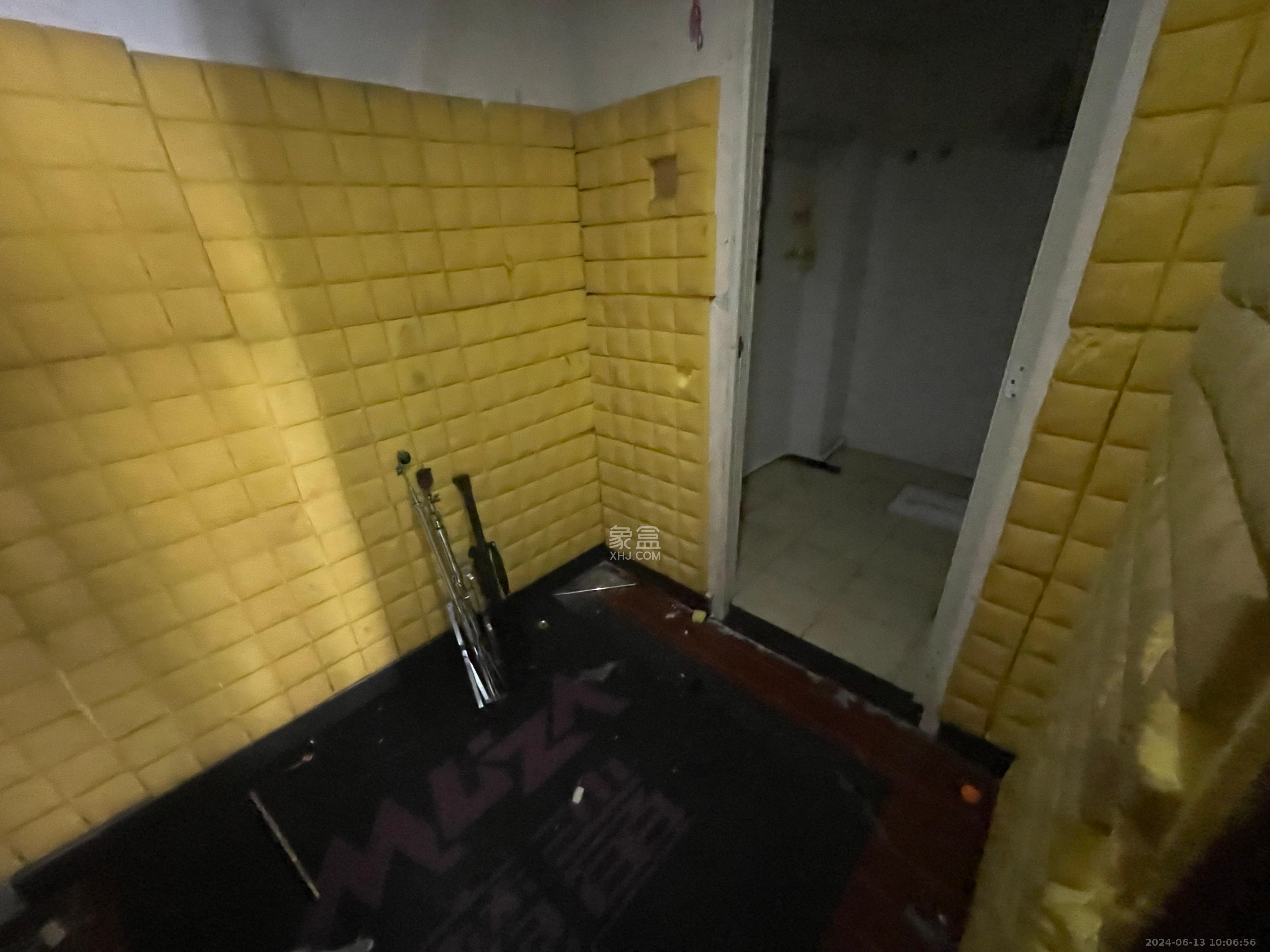 万科金域华府一期   50.0㎡      3600.0元/月室内图