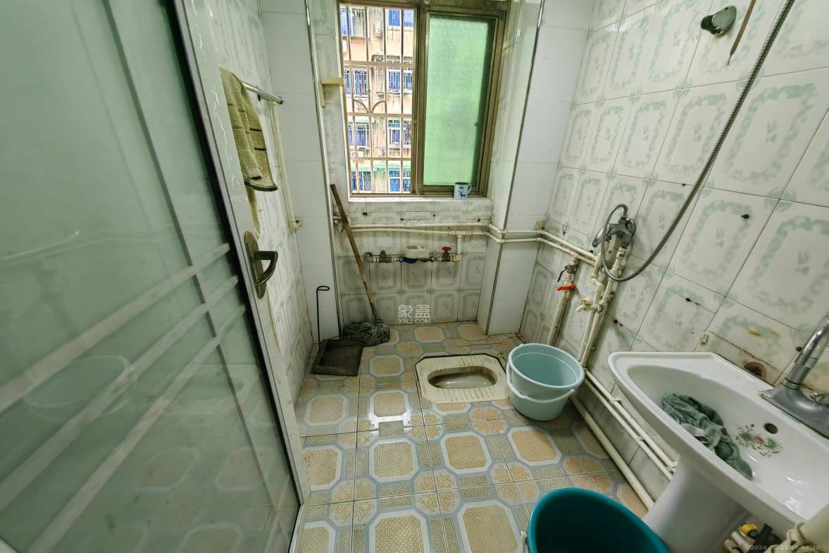 长沙市邮政宿舍(古汉邮局宿舍) 4室2厅2卫 2400.0元/月 长沙市邮政宿舍(古汉邮局宿舍) 4室2厅2卫 2400.0元/月室内图