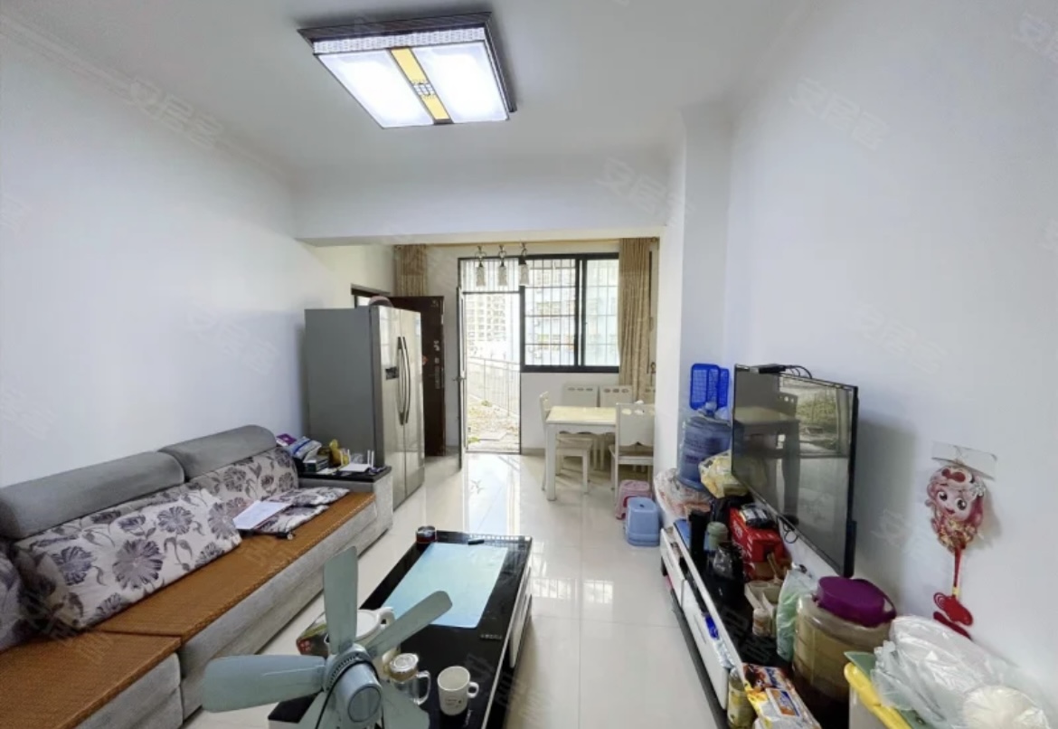 鑫汇大厦  2室2厅1卫    105.0万