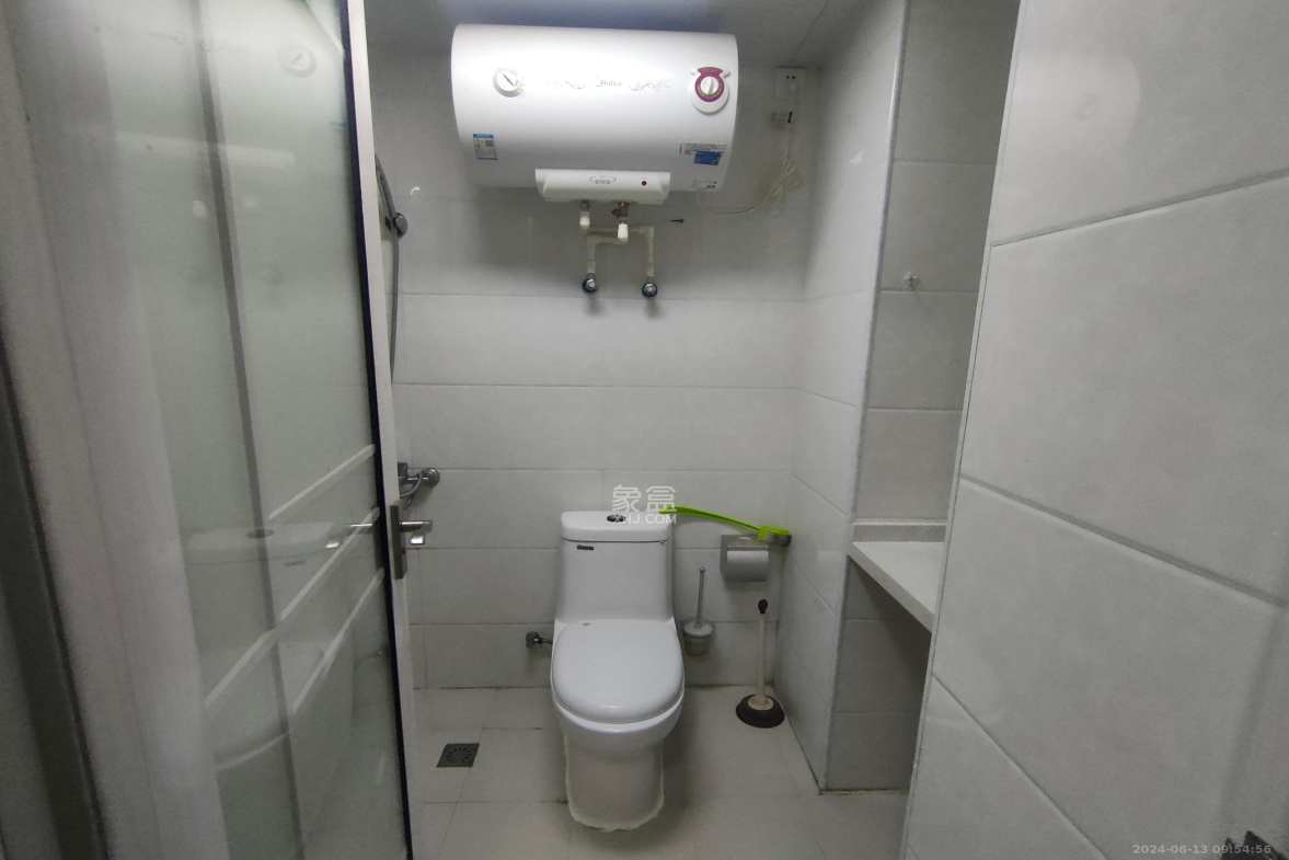 五矿紫湖香醍 1室1厅1卫 1000.0元/月 五矿紫湖香醍 1室1厅1卫 1000.0元/月室内图