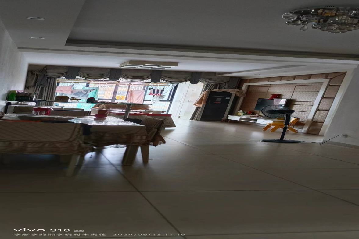 檀香山 3室2厅1卫 2000.0元/月 檀香山 3室2厅1卫 2000.0元/月室内图