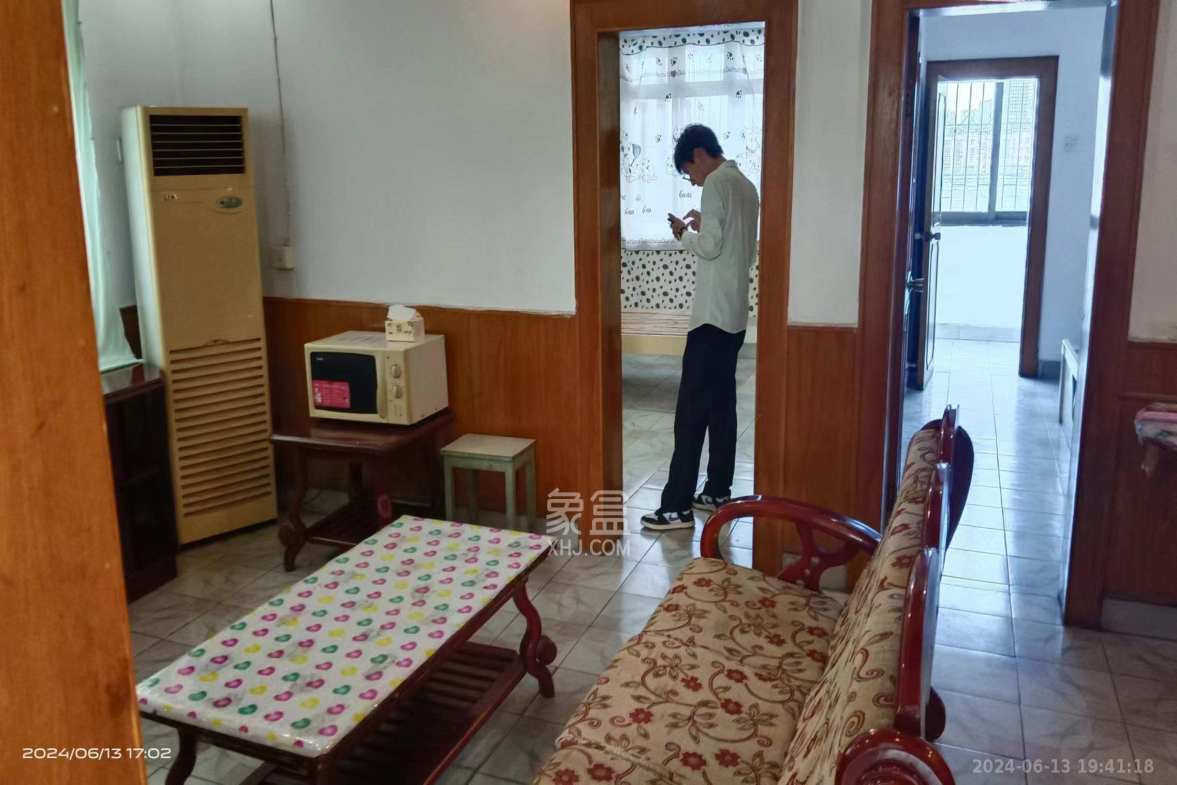 杨家山汽修厂宿舍  2室2厅1卫   1200.00元/月室内图