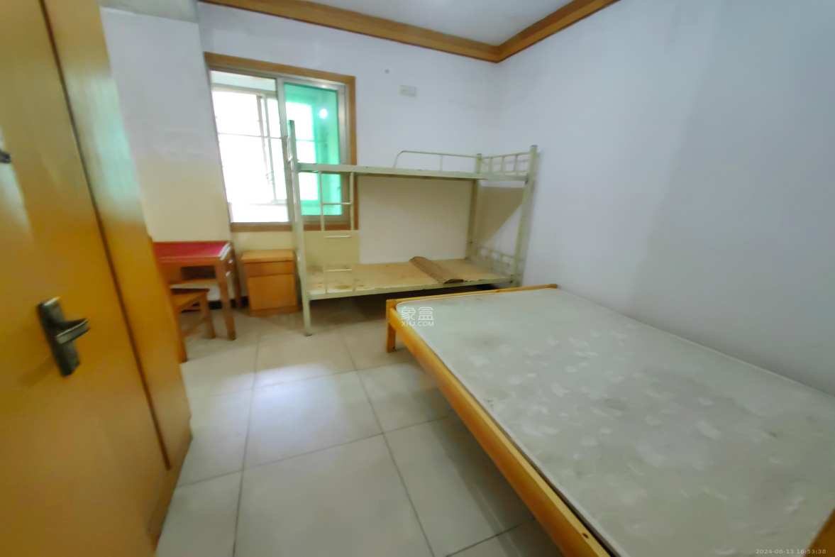 长沙市邮政宿舍(古汉邮局宿舍) 4室2厅2卫 2400.0元/月 长沙市邮政宿舍(古汉邮局宿舍) 4室2厅2卫 2400.0元/月室内图