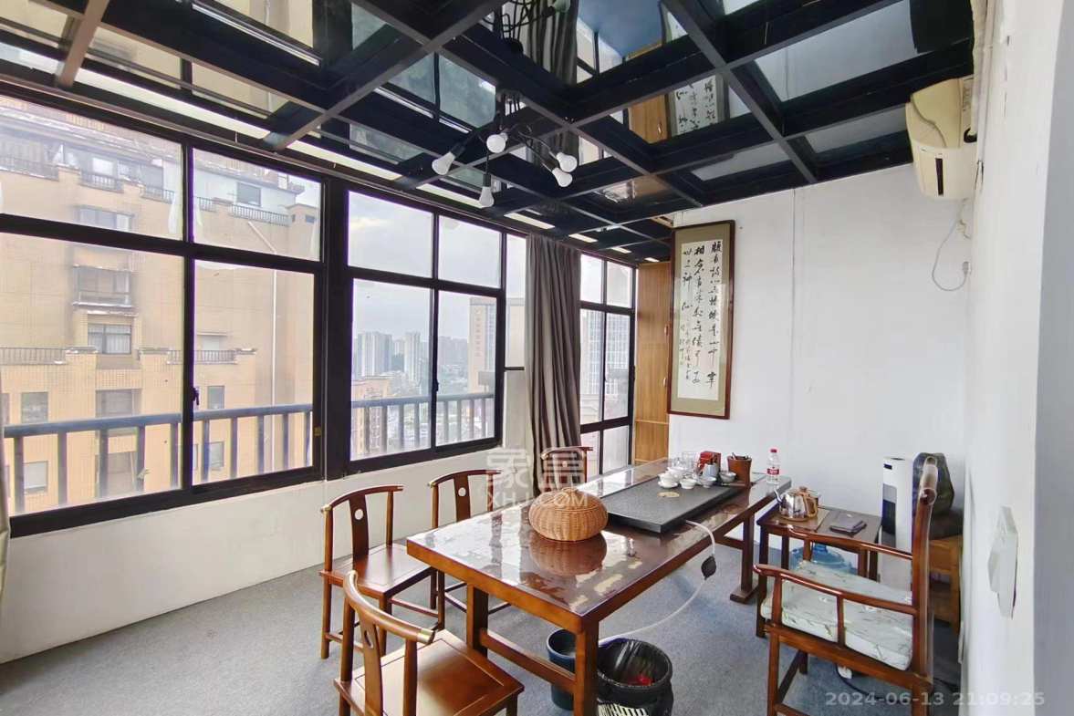 麓谷明珠  1室1厅1卫    7000.0元/月 麓谷明珠  1室1厅1卫    7000.0元/月室内图