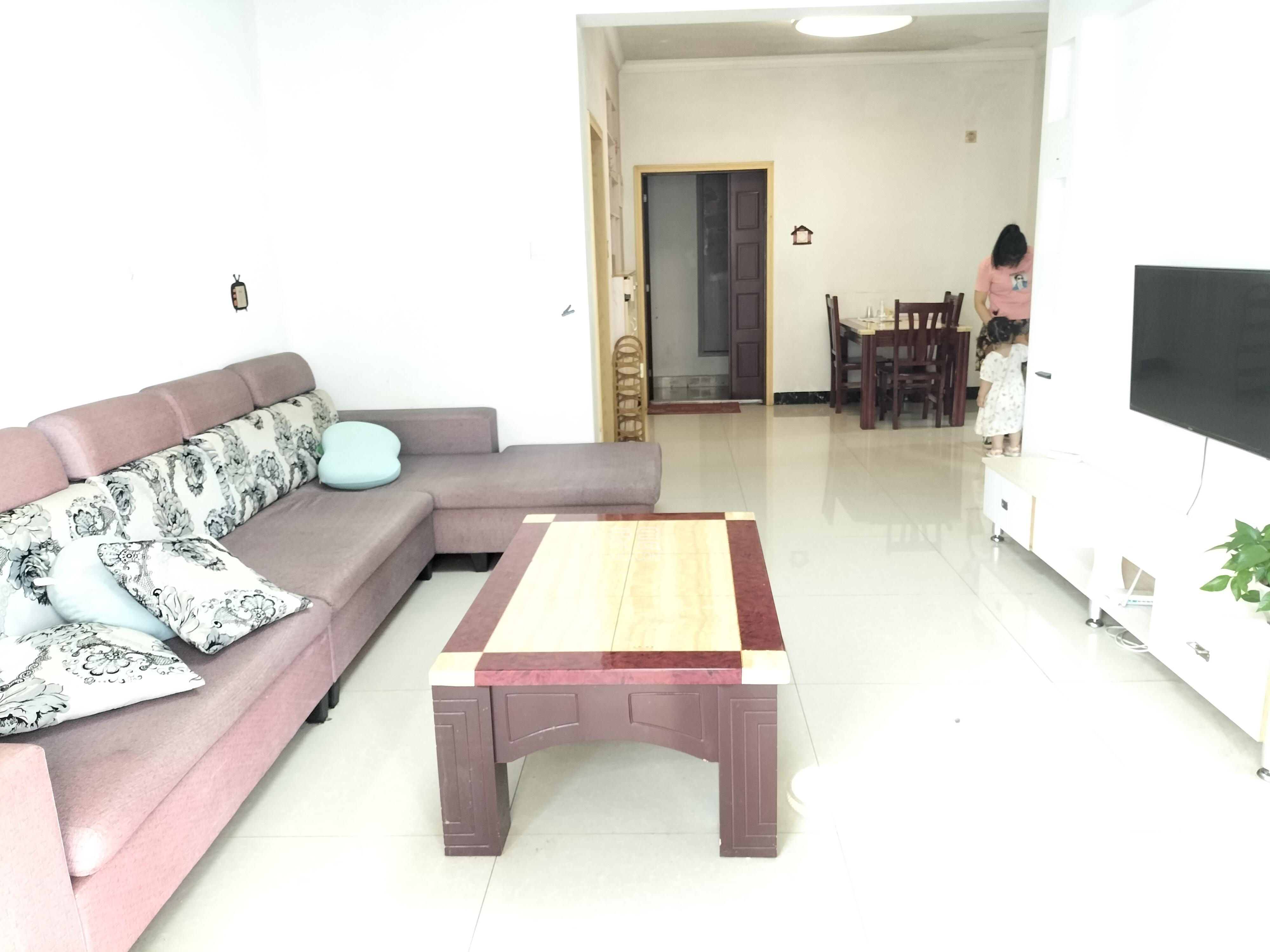家兴苑  2室1厅1卫   2300.00元/月