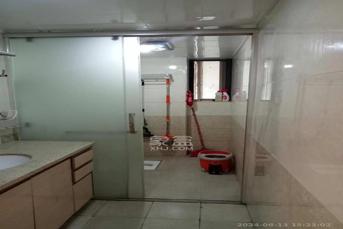 景上鑫苑  4室2厅2卫   2300.00元/月室内图