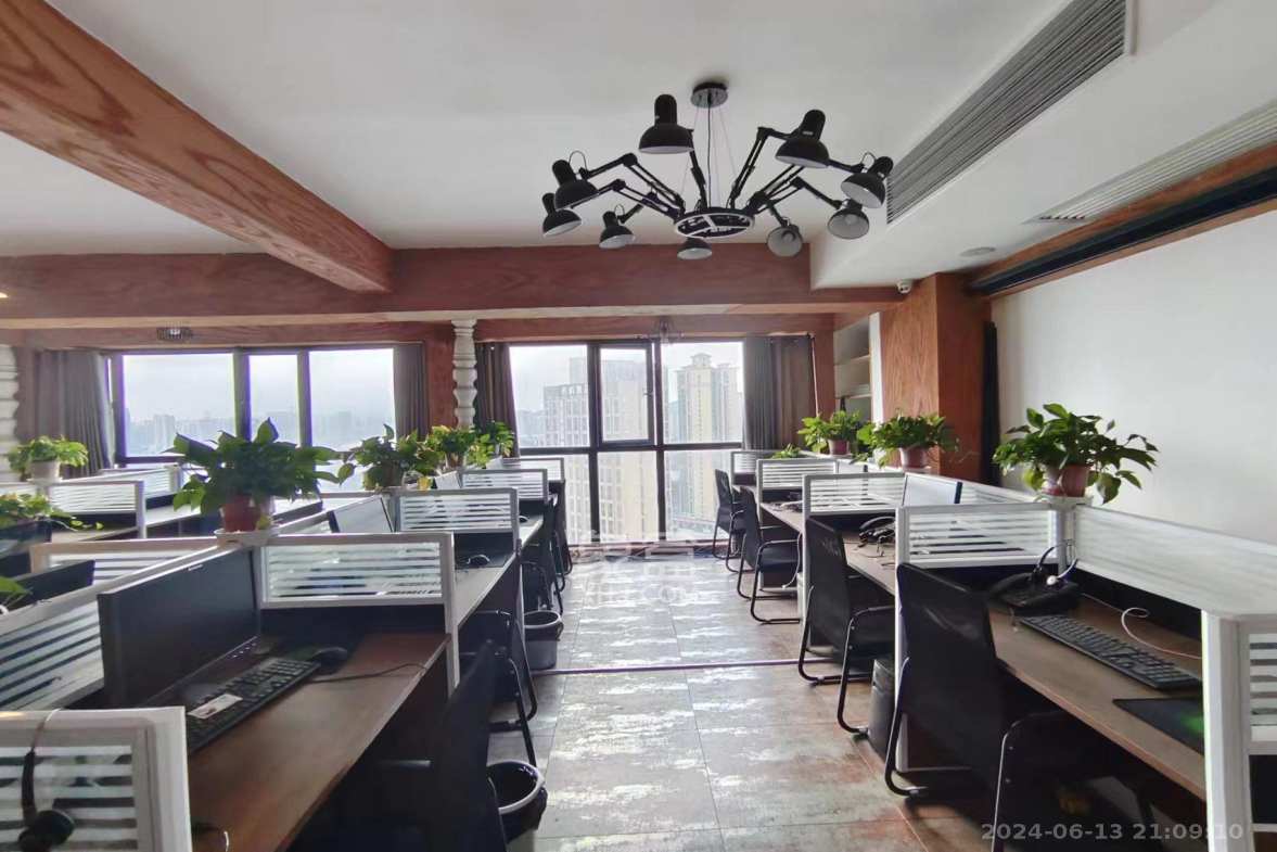 麓谷明珠  1室1厅1卫    7000.0元/月 麓谷明珠  1室1厅1卫    7000.0元/月室内图