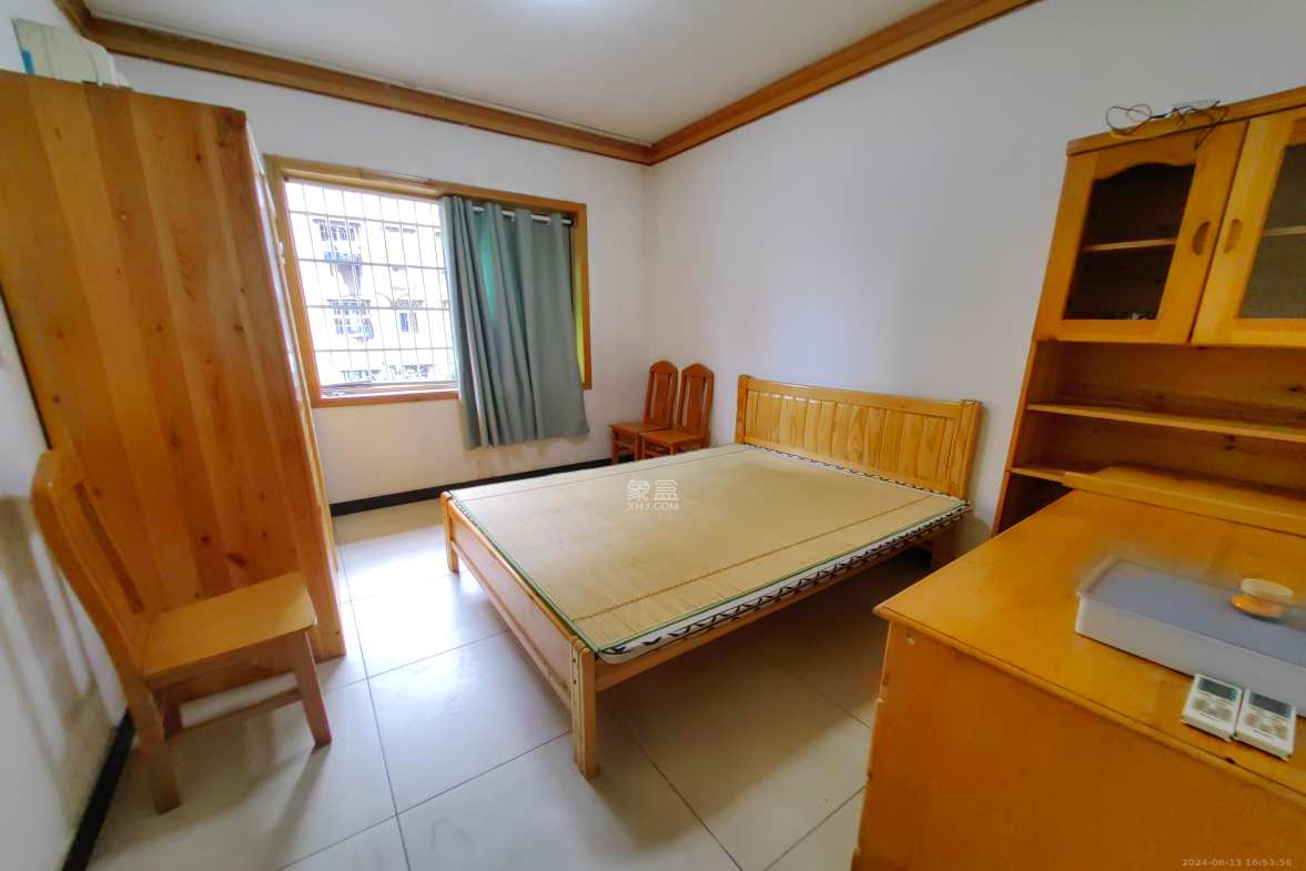 长沙市邮政宿舍(古汉邮局宿舍) 4室2厅2卫 2400.0元/月 长沙市邮政宿舍(古汉邮局宿舍) 4室2厅2卫 2400.0元/月室内图