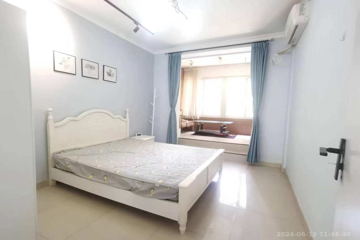 枫林美景  2室2厅1卫   2600.00元/月室内图