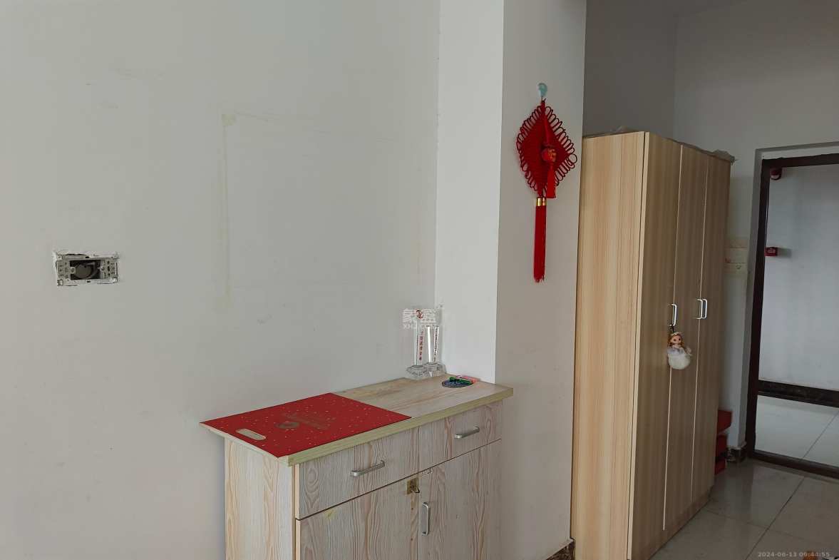 长房天翼未来城  1室1厅1卫    1600.0元/月室内图1