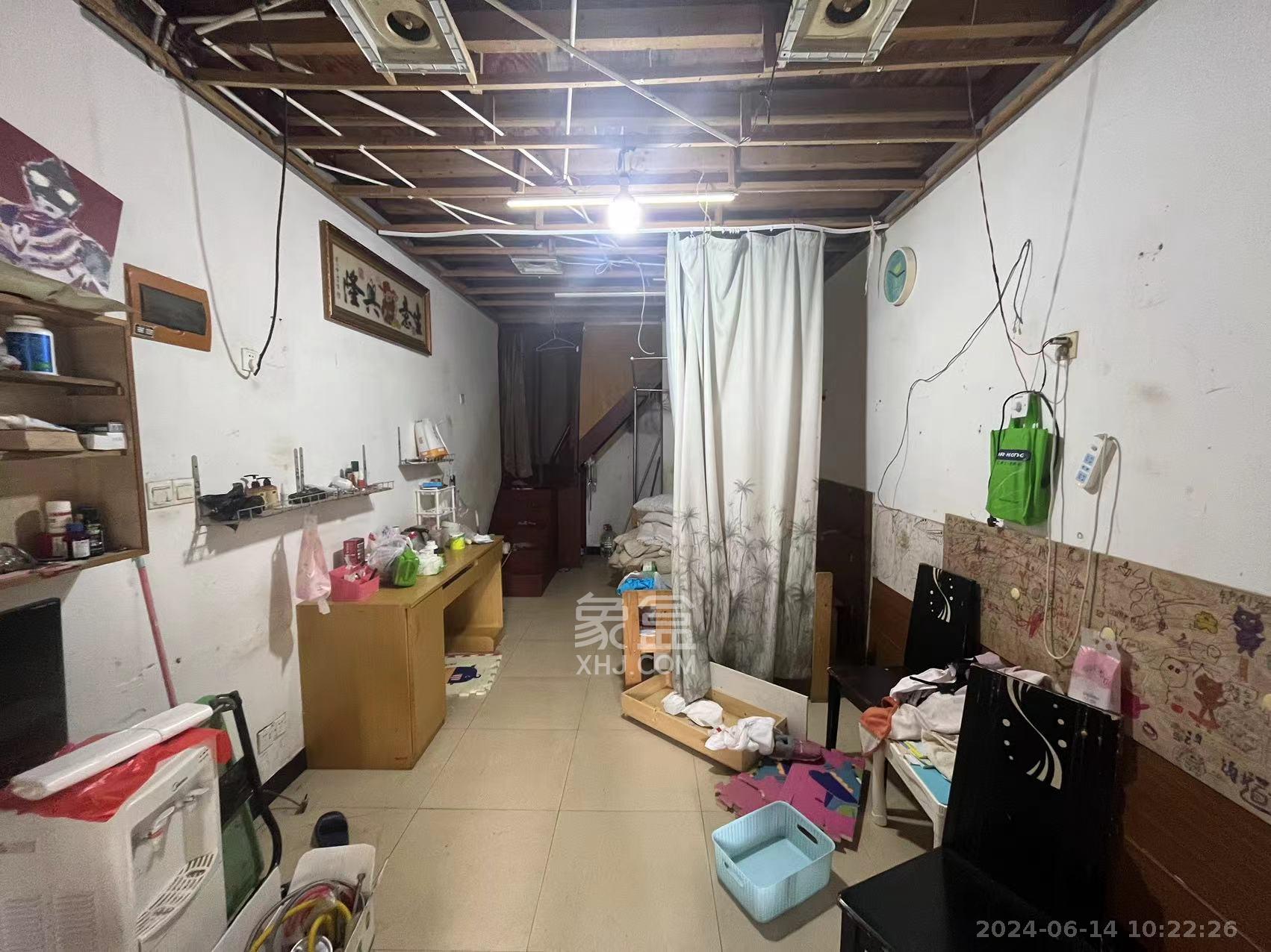 山水嘉园   24.0㎡      2200.0元/月室内图