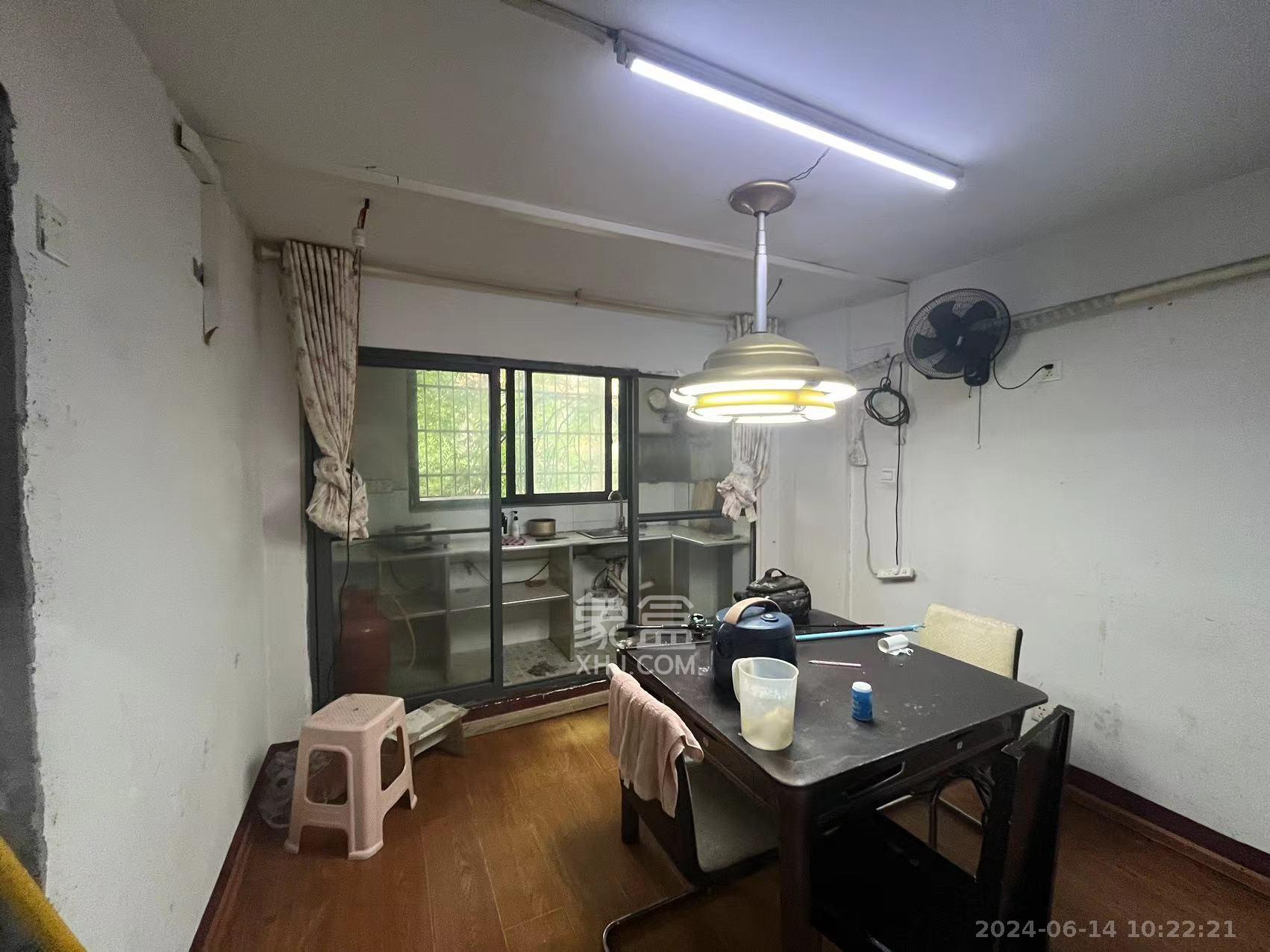 山水嘉园   24.0㎡      2200.0元/月室内图