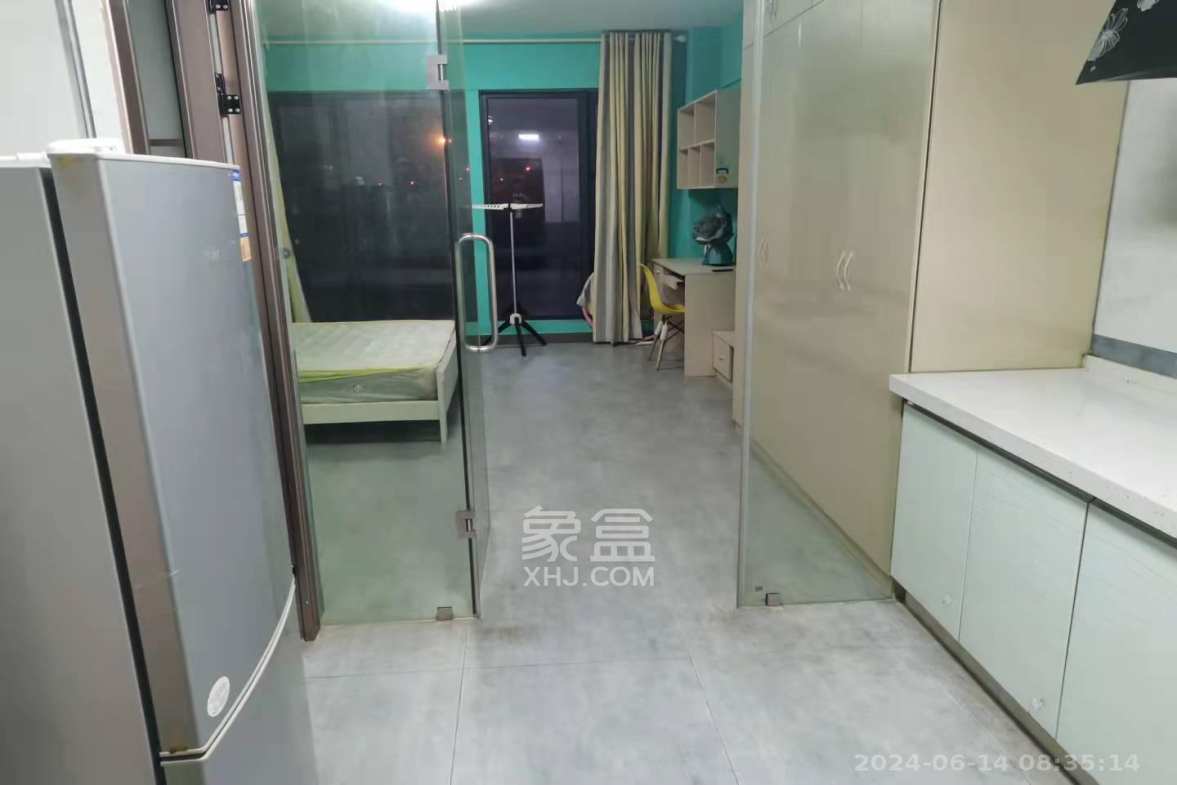 鑫远微中心  1室1厅1卫   1300.00元/月室内图
