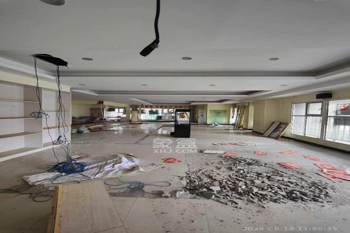 至雅大厦  5室2厅1卫    30000.0元/月 至雅大厦  5室2厅1卫    30000.0元/月室内图