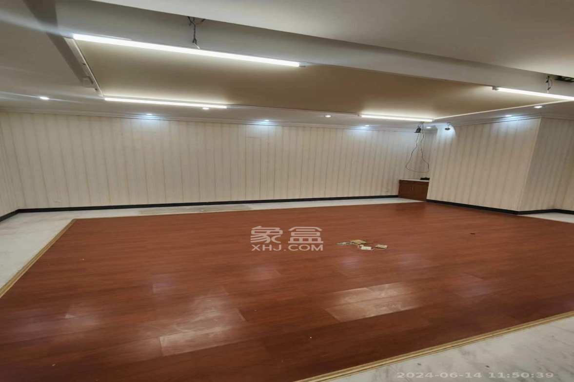 至雅大厦  5室2厅1卫    30000.0元/月 至雅大厦  5室2厅1卫    30000.0元/月室内图