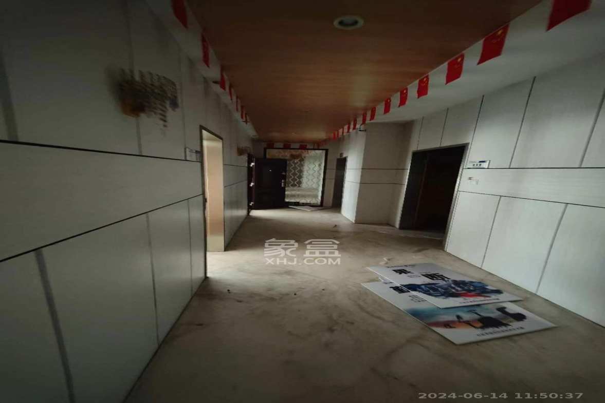 至雅大厦  5室2厅1卫    30000.0元/月 至雅大厦  5室2厅1卫    30000.0元/月室内图