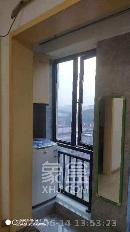 城市时光  1室1厅1卫   1300.00元/月室内图