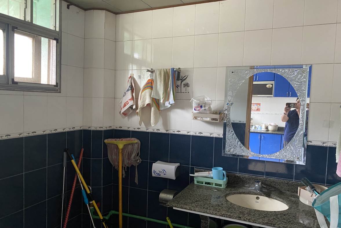 王家小区  3室2厅2卫    1000.0元/月室内图