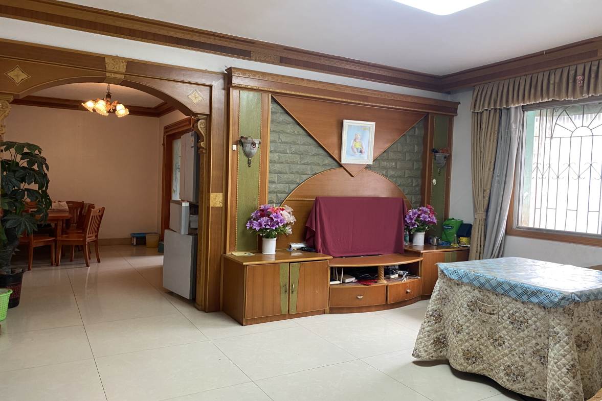 王家小区  3室2厅2卫    1000.0元/月室内图1