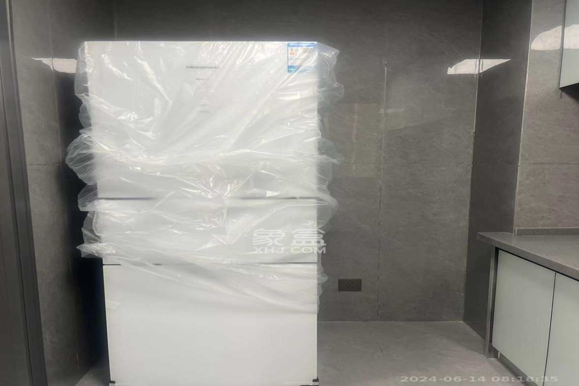 恒基旭辉湖山赋  3室2厅2卫   3000.00元/月室内图