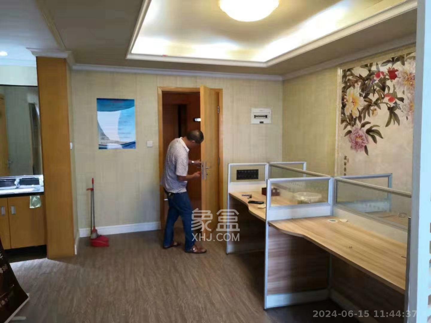 德思勤城市广场（宝格丽公寓）  1室1厅1卫   3000.00元/月