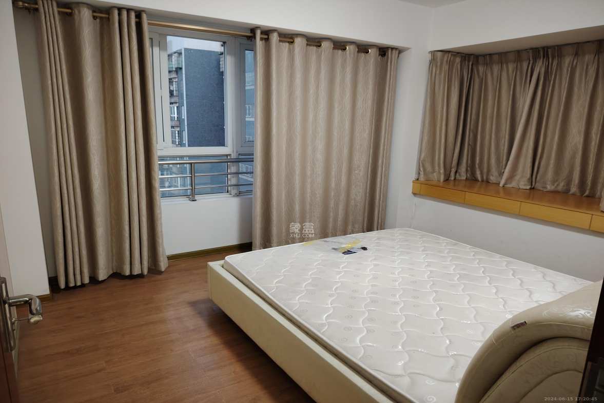 星蓝湾 3室2厅1卫 2998.0元/月 星蓝湾 3室2厅1卫 2998.0元/月室内图