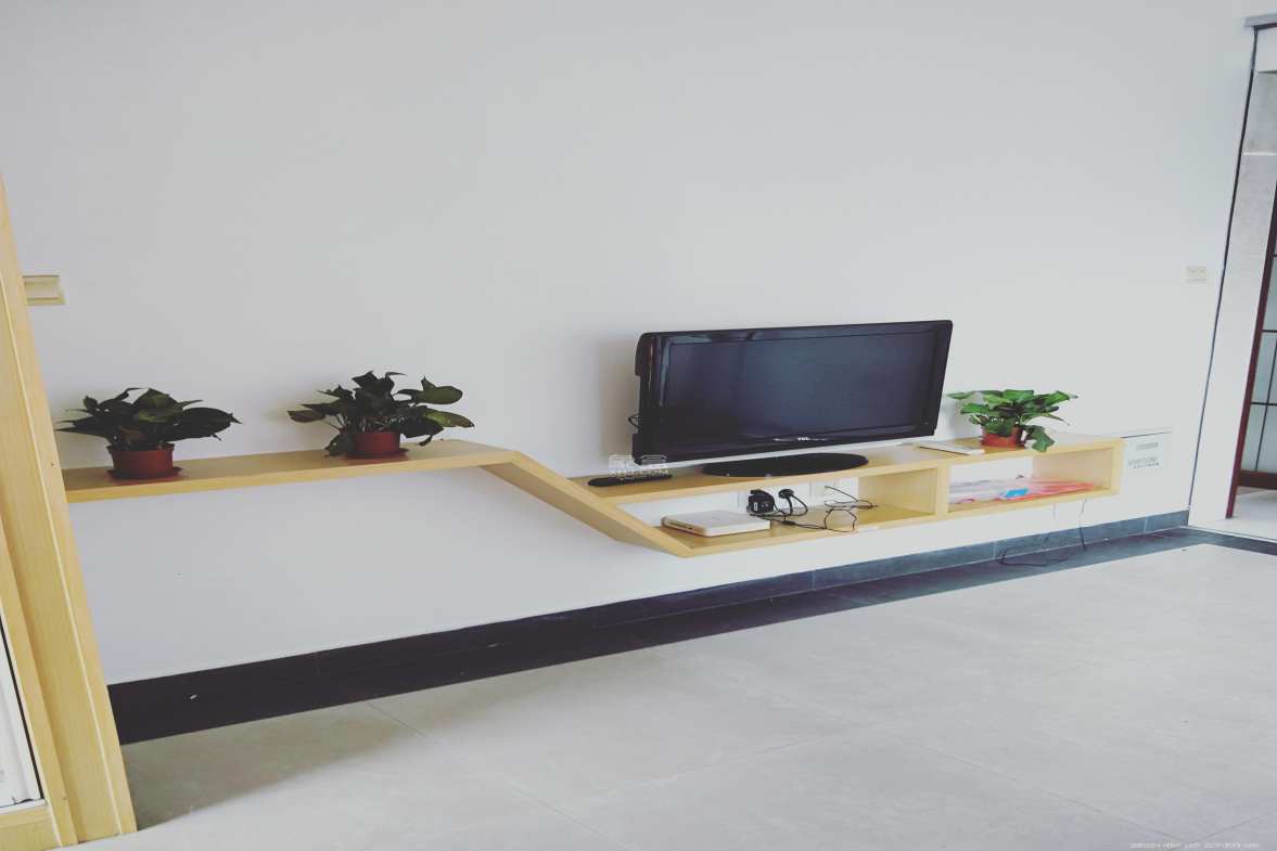 慈善大厦  1室1厅1卫    1200.0元/月 慈善大厦  1室1厅1卫    1200.0元/月室内图