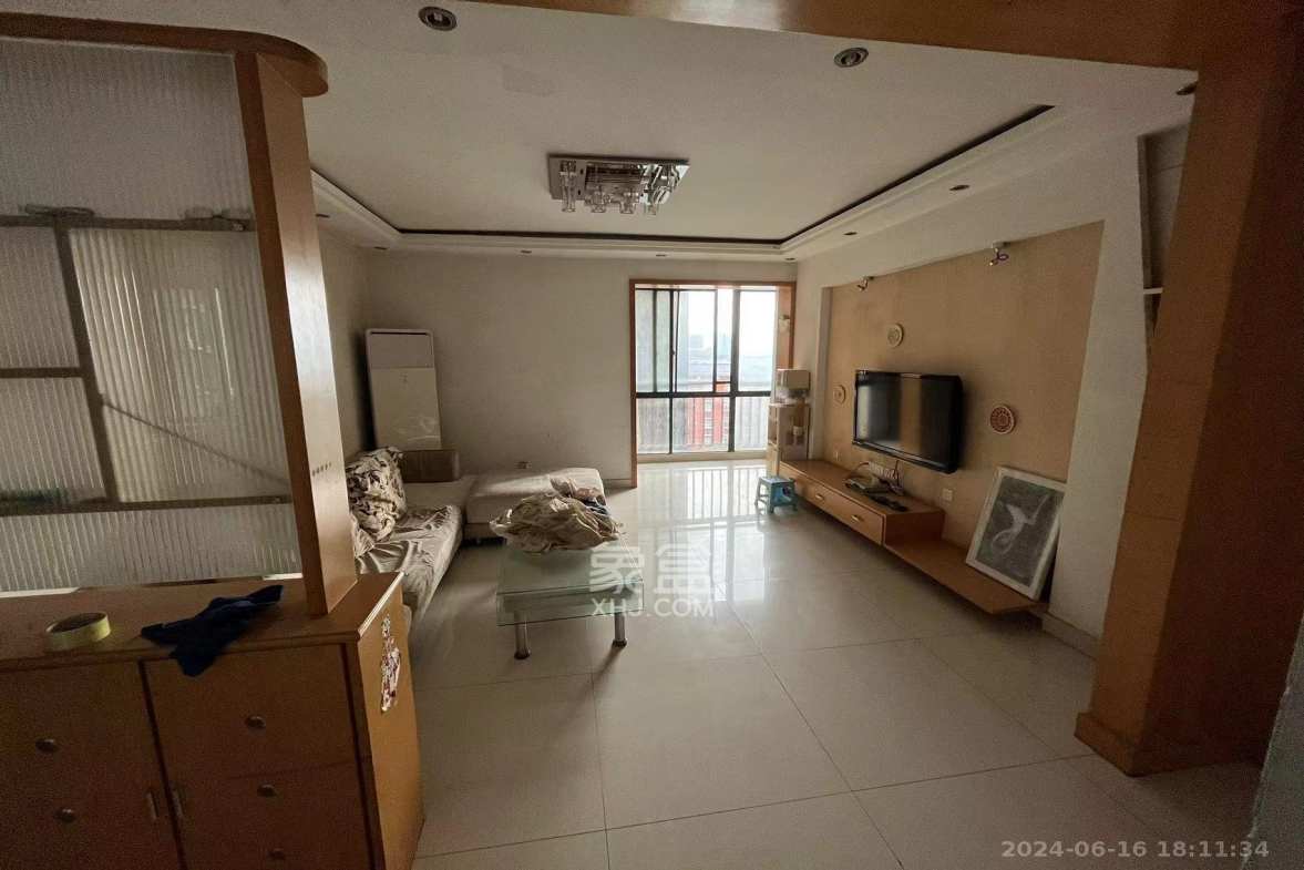 圆梦完美生活  3室2厅2卫   2000.00元/月室内图