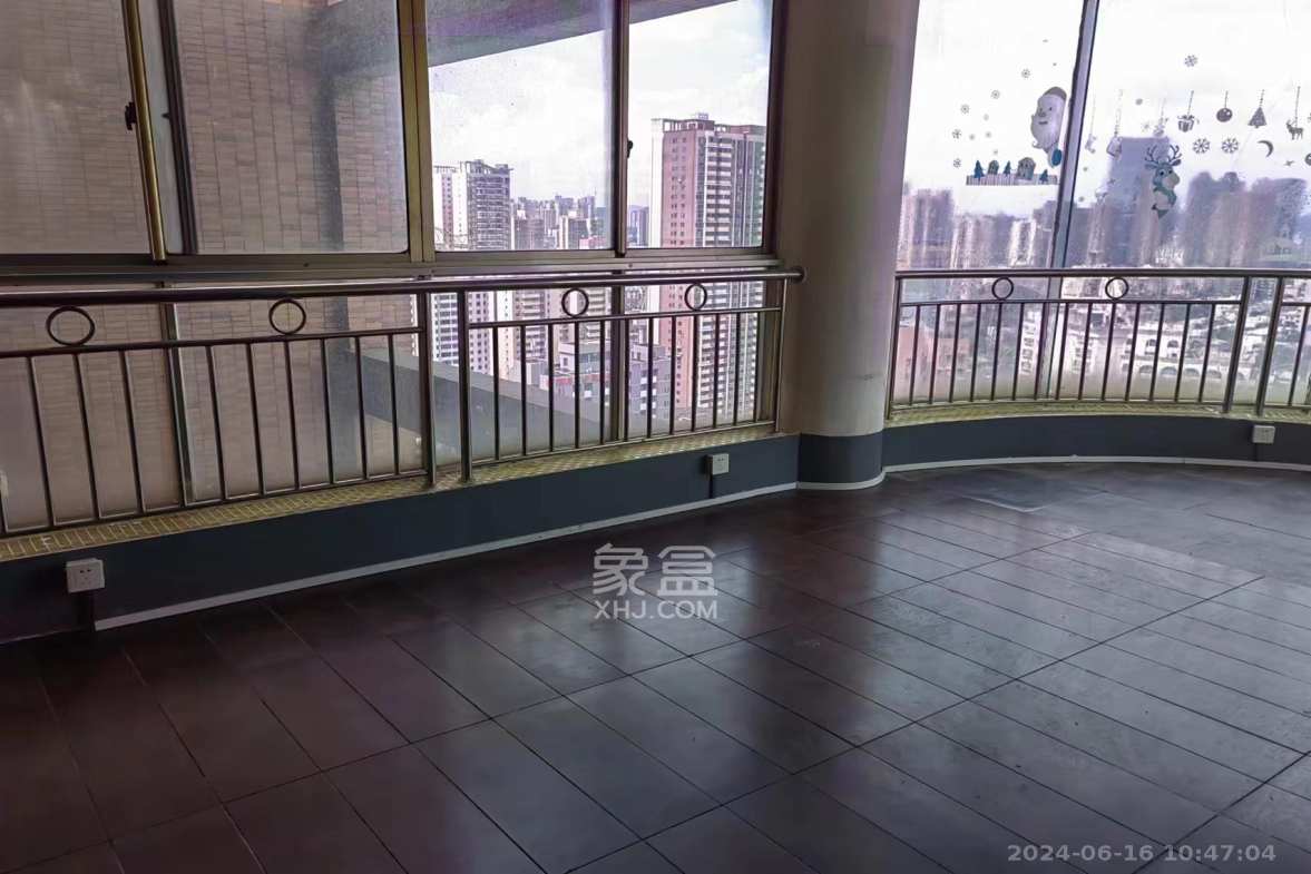 都市阳光大厦  3室2厅1卫    4500.0元/月室内图