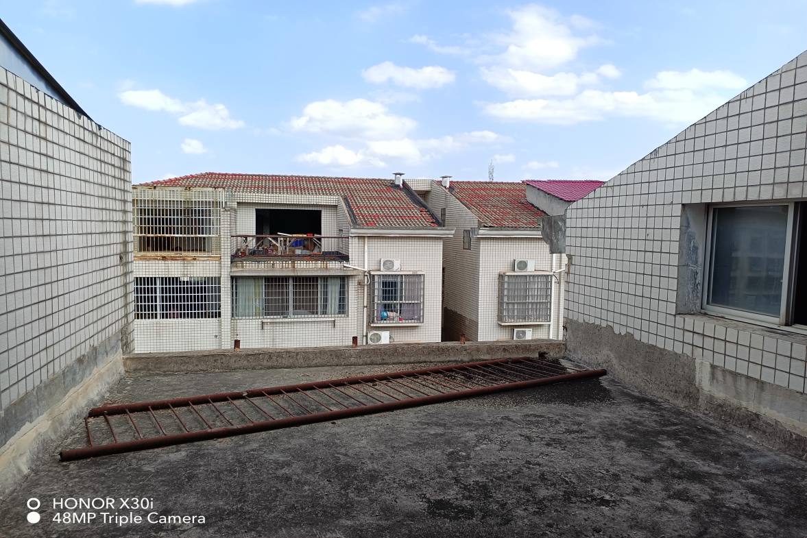 五江建材城  2室2厅1卫    13.0万客厅