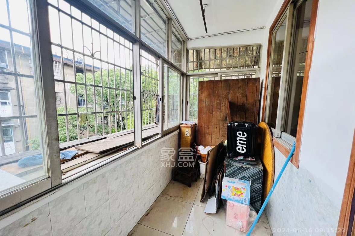 东瓜山一村  1室1厅1卫   1100.00元/月室内图