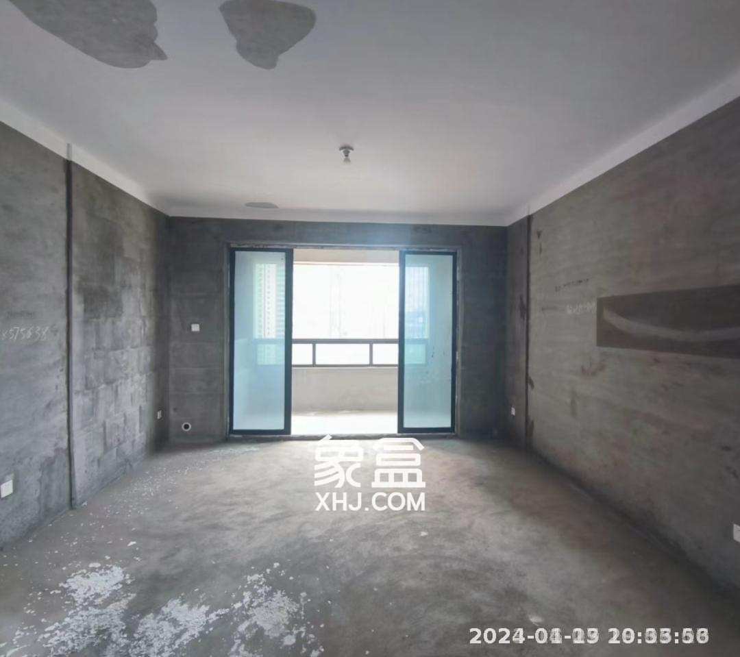 新城明昱东方  4室2厅2卫   1800.00元/月室内图