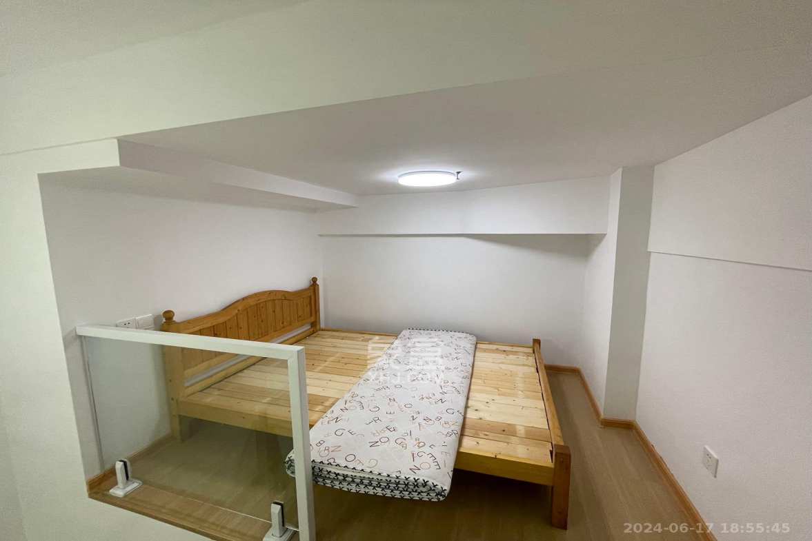 天鸿天府（天鸿中央大院）  2室1厅1卫   2300.00元/月室内图