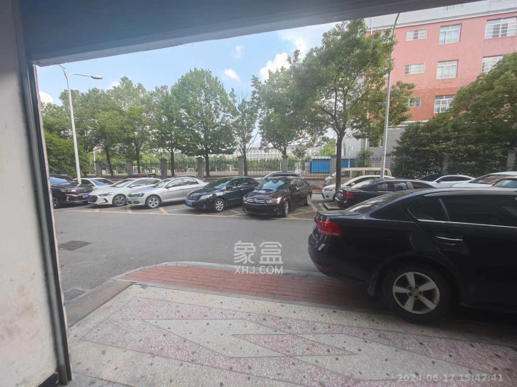 松雅安置小区   88.0㎡      2000.0元/月室内图