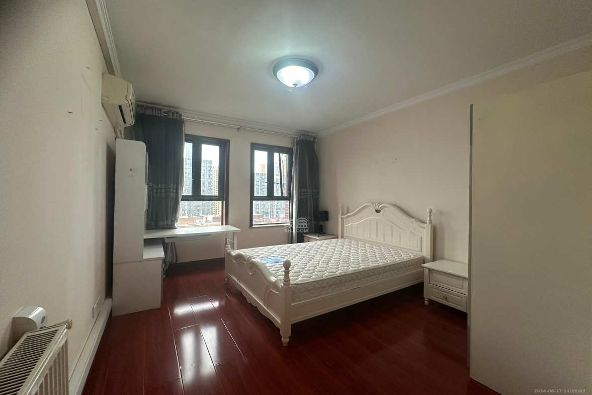 中隆国际御玺 4室2厅1卫 6000.0元/月 中隆国际御玺 4室2厅1卫 6000.0元/月室内图