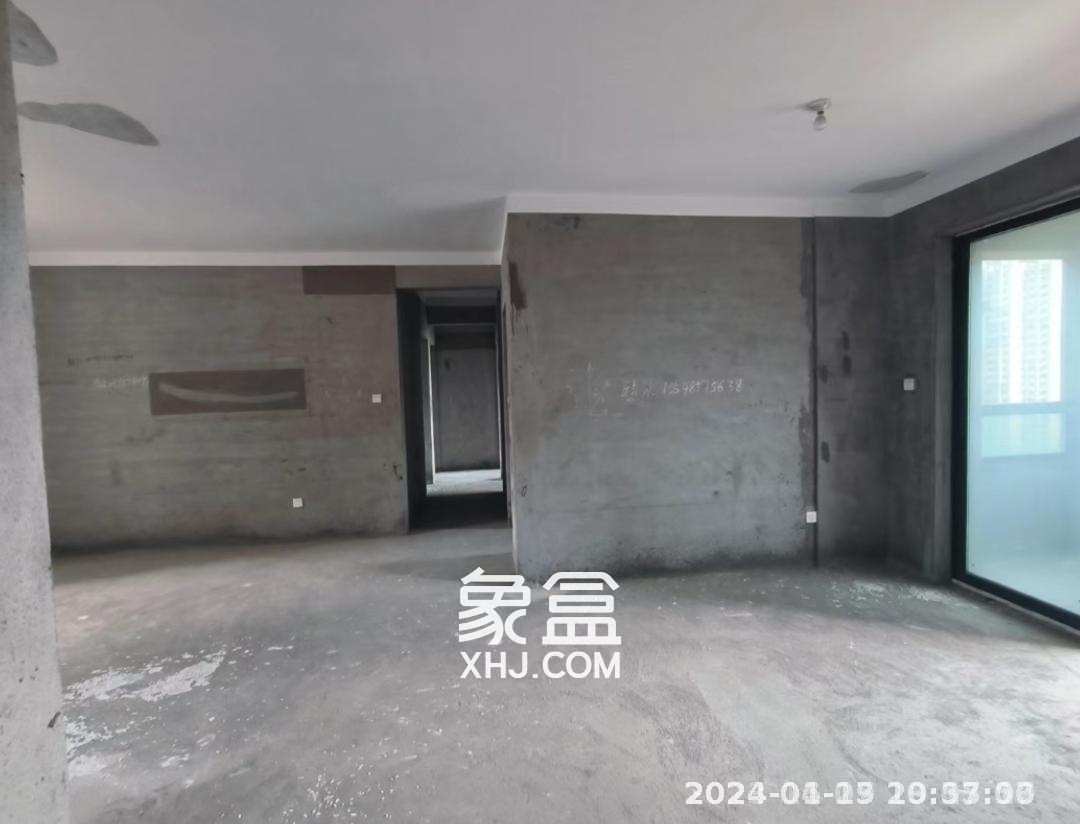 新城明昱东方  4室2厅2卫   1800.00元/月室内图