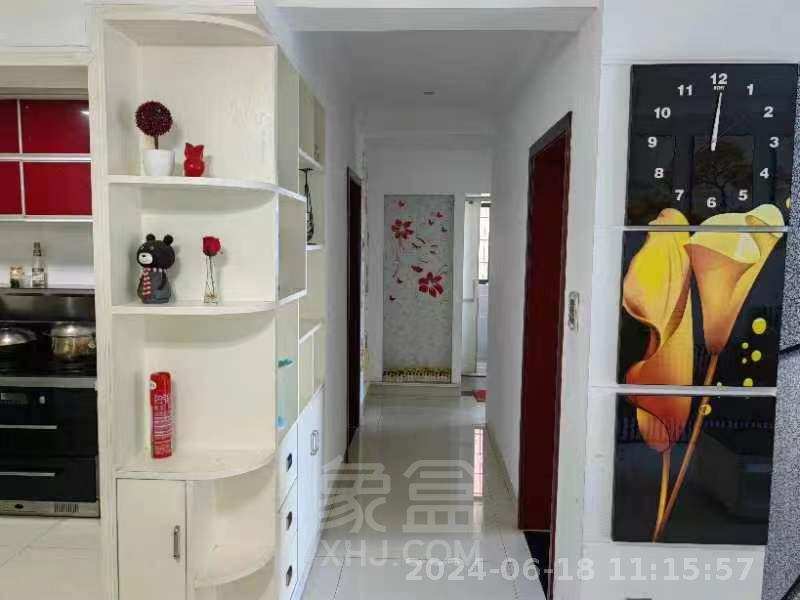 中央皇庭 3室2厅1卫 2000.0元/月 中央皇庭 3室2厅1卫 2000.0元/月室内图