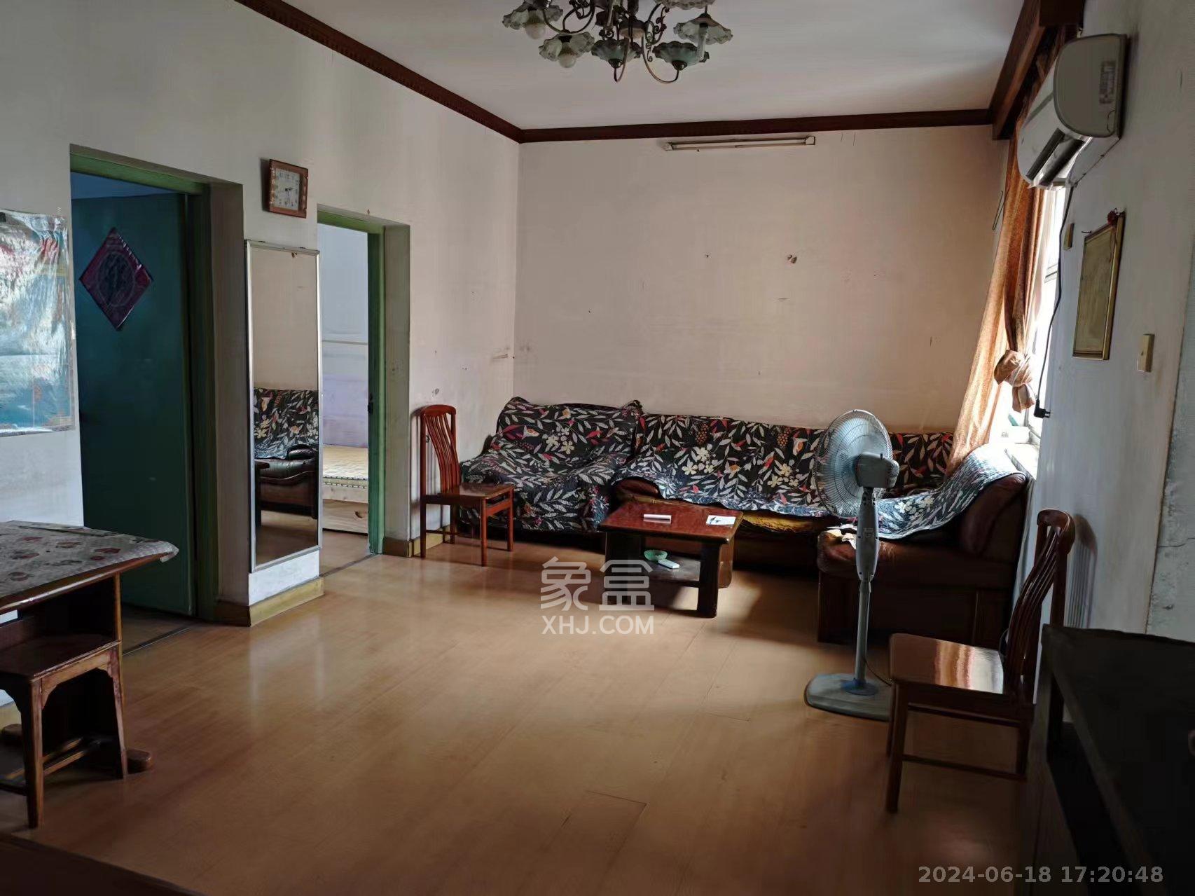 浦沅生活一区  2室2厅1卫    800.0元/月