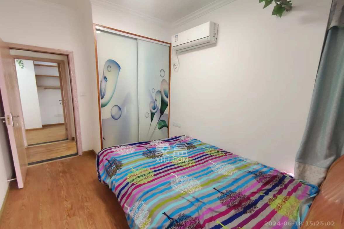 勤诚达新界  3室2厅2卫    1800.0元/月室内图